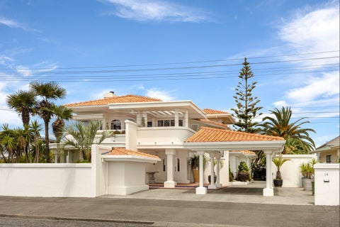 14 Charles Street, Westshore, Napier