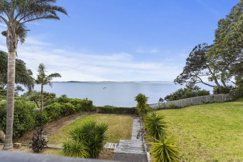 100 Clovelly Road, Bucklands Beach, Auckland