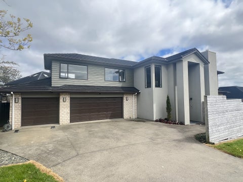 29 Huntington Park Drive, Greenhithe, Auckland