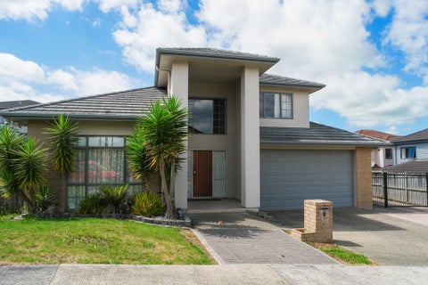8 Powercourt Drive, Flat Bush, Auckland