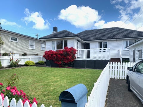 0 Puketea Bay, Admiralty Bay, French Pass