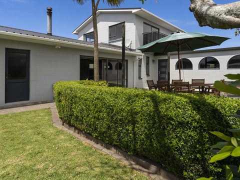 220 Parklands Avenue, Bell Block, New Plymouth