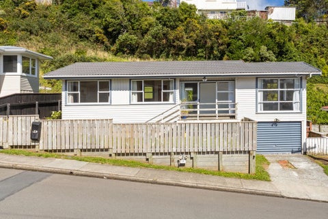 96 Beazley Avenue, Paparangi, Wellington