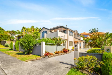 20A Auld Street, Torbay, Auckland