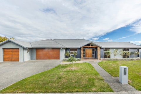 16 Liberty Grove, Kelvin Grove, Palmerston North
