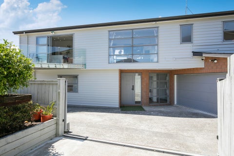 11 Stamford Park Road, Mount Roskill, Auckland