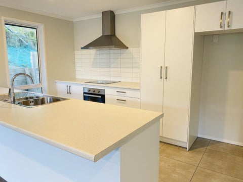 55 Tradewinds Drive, Whitby, Porirua