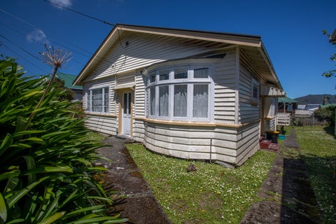 16 Cooper Street, Karori, Wellington