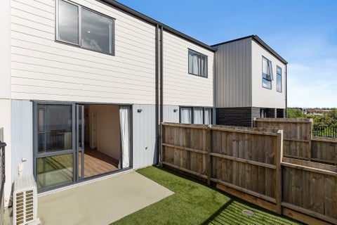 6 Clay Works Lane, New Lynn, Auckland