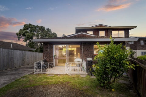 29 Faith Bullock Place, New Lynn, Auckland