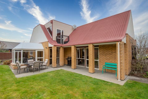 28 Derenzy Place, Avonhead, Christchurch