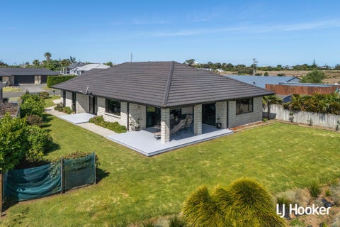 11 Reel Road, Athenree, Waihi Beach