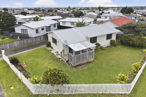 1/12 Templeton Place, Clendon Park, Auckland