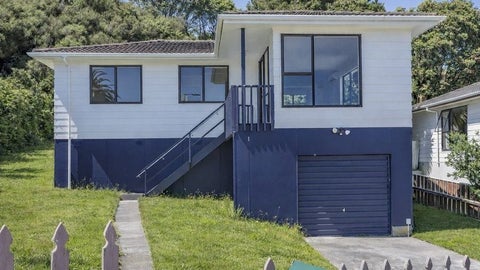 16 Penguin Grove, Waitangirua, Porirua