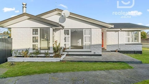32 Boston Avenue, Hornby, Christchurch