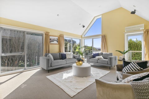 39 Homewood Crescent, Karori, Wellington
