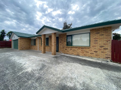 69 Castlefinn Drive, Weymouth, Auckland