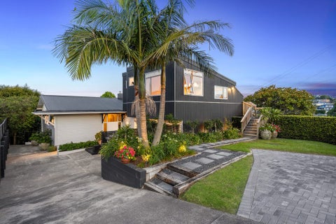 32 Colmar Road, Mellons Bay, Auckland