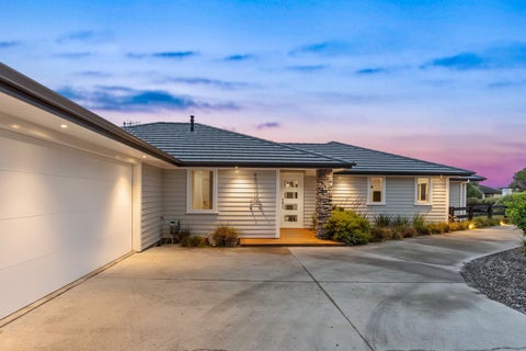3 Barbaras Way, Waikanae Beach, Waikanae