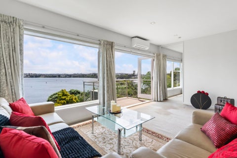 5/198 Hurstmere Road, Takapuna, Auckland