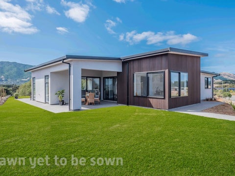 7 Te Heke Place, Waikanae