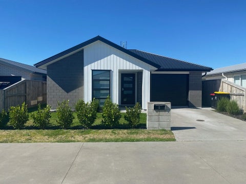 15 Navy Lane, Papamoa