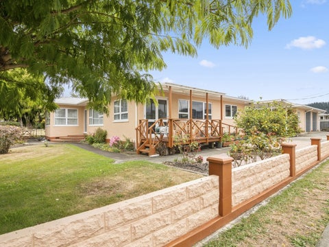 1 Martin Avenue, Wakefield