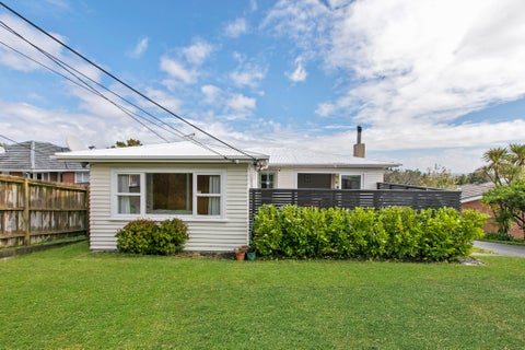 1/66 Birkdale Road, Birkdale, Auckland
