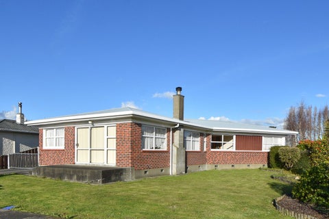 11 Fairbrother Street, Carterton