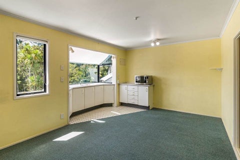 152 Chelsea View Drive, Chatswood, Auckland