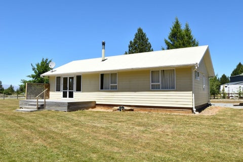 8B North West Arch, Twizel