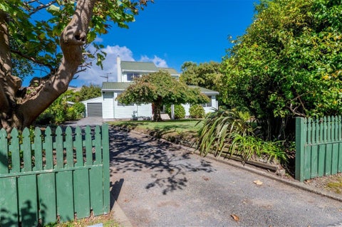 12 Kohekohe Road, Waikanae
