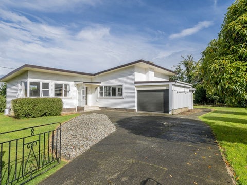81 Queenwood Road, Levin, Levin