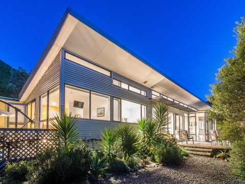 238 Huia Street, Waikanae