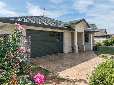 23A Hadleigh Court, Paraparaumu