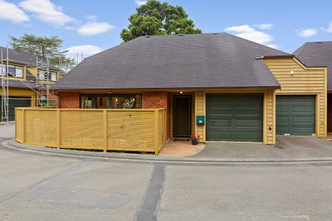 21 Futuna Close, Karori, Wellington