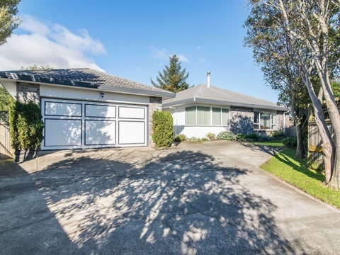 8 Saint James Court, Paraparaumu