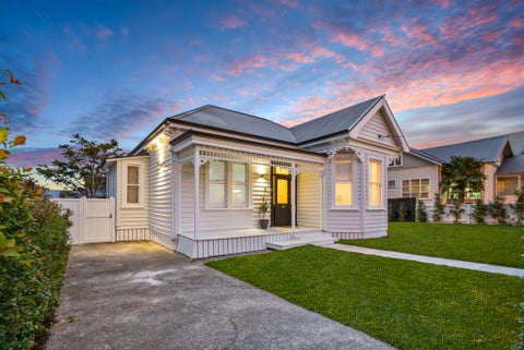 176 Hinemoa Street, Birkenhead, Auckland