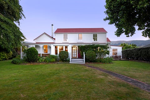 3 Holdaway Grove, Richmond, Richmond