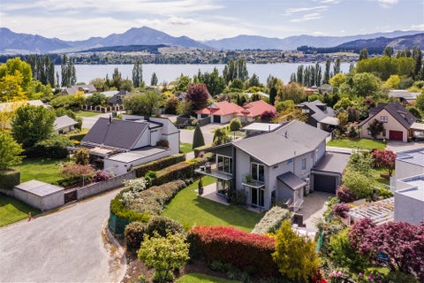 33 Sargood Drive, Wanaka