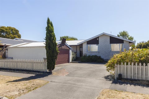 27 Lakewood Drive, Burwood, Christchurch