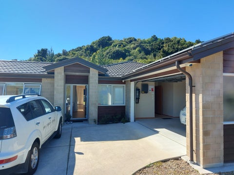 17 Ellesmere Close, Pyes Pa, Tauranga