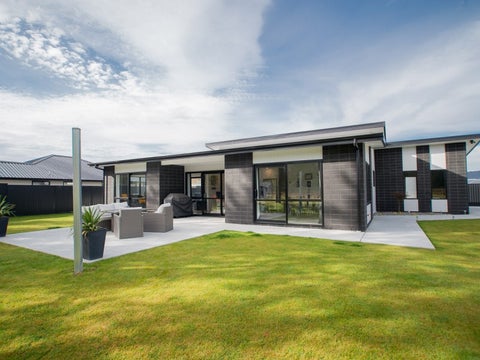 24 Pines Road, Alexandra, Alexandra