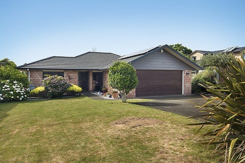 19 Wroxton Place, Waiuku, Waiuku