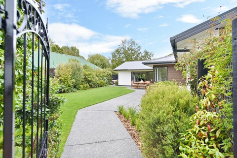 35A Lakewood Drive, Burwood, Christchurch