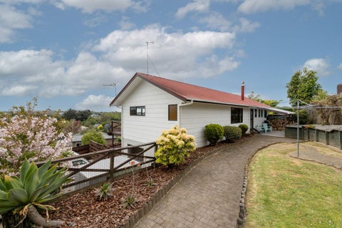 16 Langstone Street, Welcome Bay, Tauranga