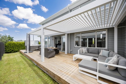2 Boocock Crescent, Orewa, Orewa