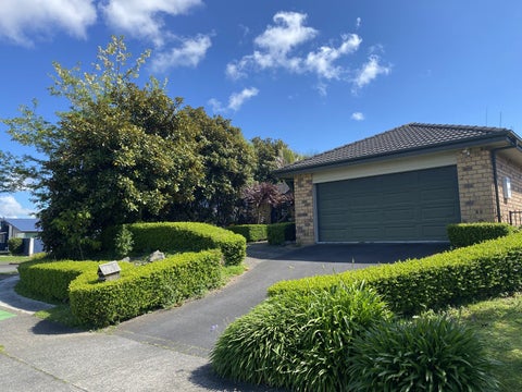 1 Wiltshire Drive, Huntington, Hamilton