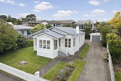 5 Harbour View Road, Point Chevalier, Auckland
