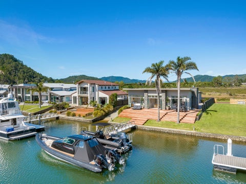156 Waterways Parade, Pauanui